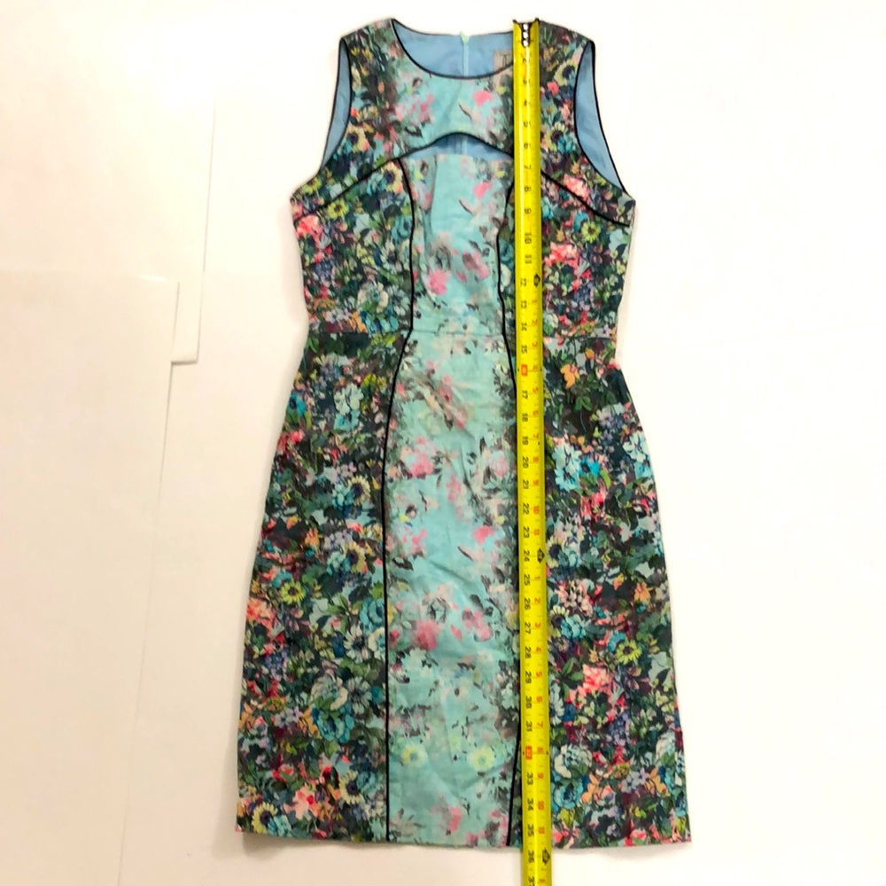 Tristan 1 Dress Floral light blue multi Cutout split hem Excellent Condition - Picture 7 of 8